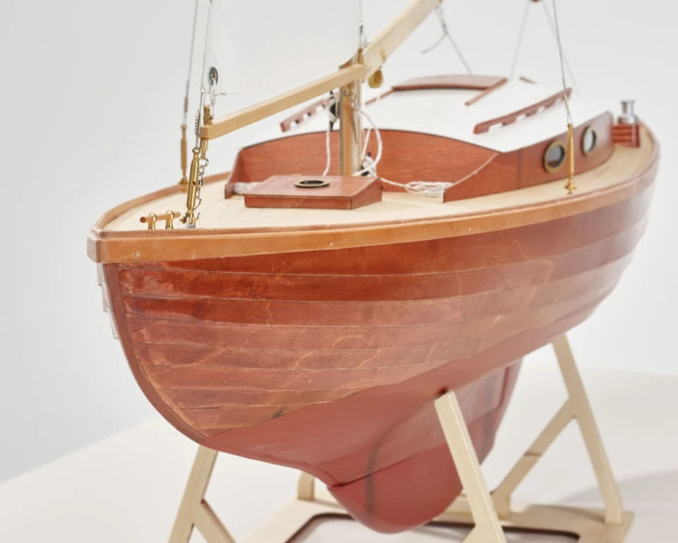 Krick Folkeboot RC Bausatz 1:7,6 – Holz Segelboot Modell Schiff zum Selberbauen - Bild 2 von 4