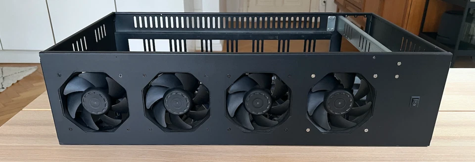 Lian Li Mining Gehäuse GPU Case Rig - Bild 3 von 4