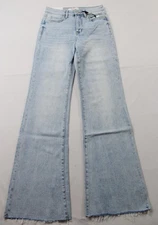 MoCo Boutique Women's Tummy Control Flare Jeans CN6 Light Wash Size 7/28 NWT