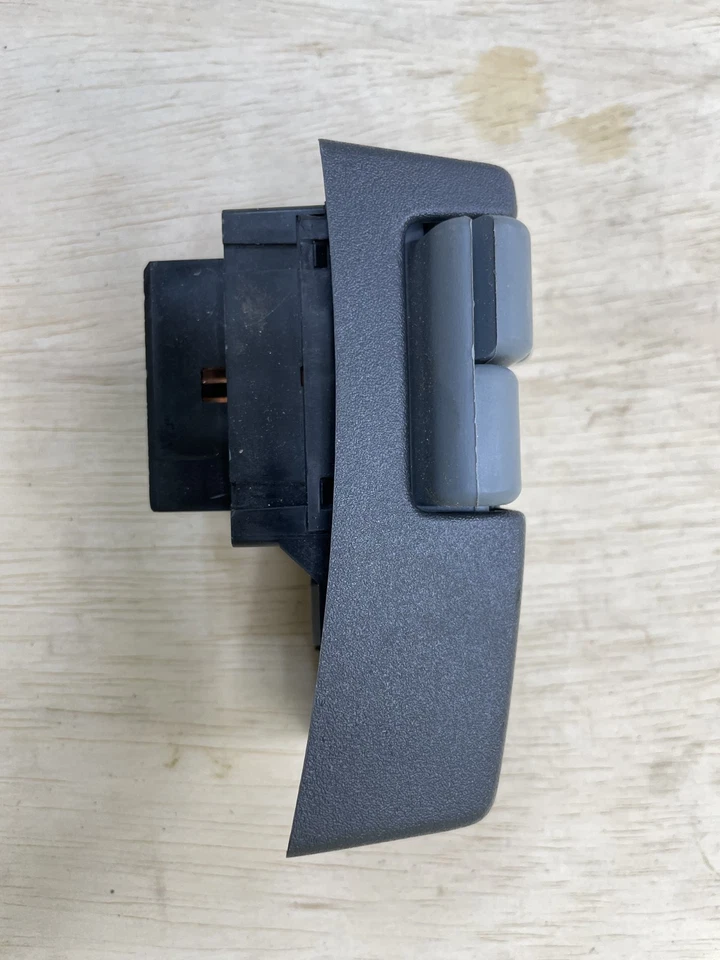 Conjunto de panel de interruptor de faro GM OEM 1985-1991 Pontiac Grand Am 22534233 - Nuevo de Lote Antiguo Foto 3 de 4