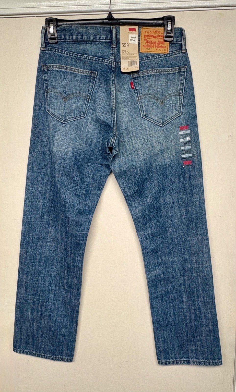 NWT Levis 559 Men's Jeans 30x32 Blue Denim Relaxed Straight Fit Medium Wash thumbnail 2