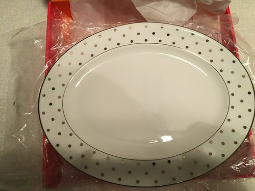 Kate Spade New York Platinum Larabee Road 16" Oval Platter Item 820794 - Picture 6 of 9