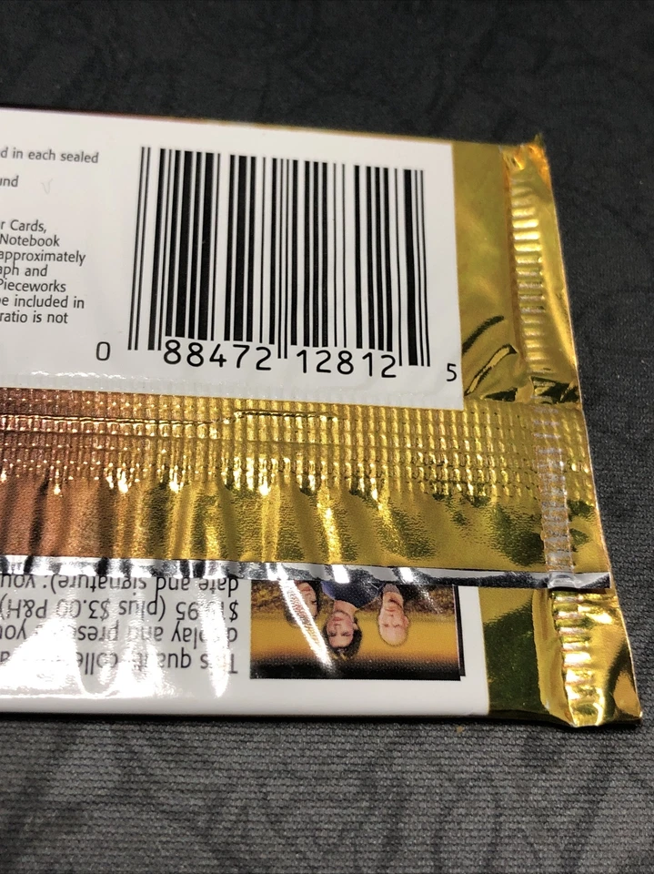 2004 Inkworks Smallville (TV) Season 3 Trading Card Tcg CCG Booster Pack Sealed - Image 4 of 4