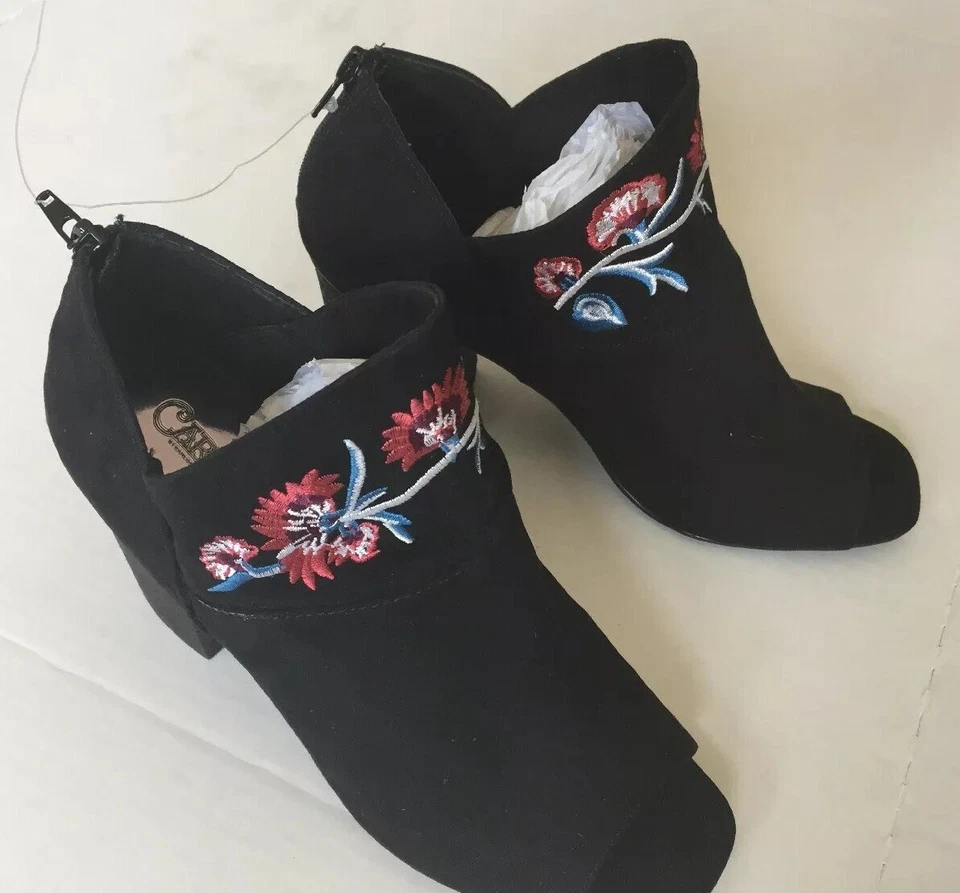 “Talana” by Carlos Santana Black Embroidered Peep-Toe Booties 10M NWOB - Image 4 of 4