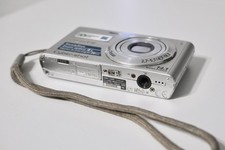 SONY Cyber-shot DSC-W320 Digital Camera 14.1 MP 4x Optical Zoom