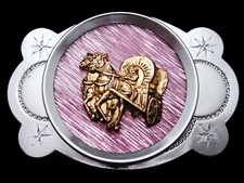 KK17161 VINTAGE 1970s  COVERED WAGON  SILVERTONE WESTERN STYLE BELT BUCKLE