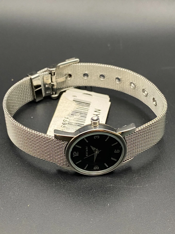 Reloj de 22 mm resistente al agua con correa ajustable de malla de acero inoxidable de 22 ATM para dama Foto 4 de 4