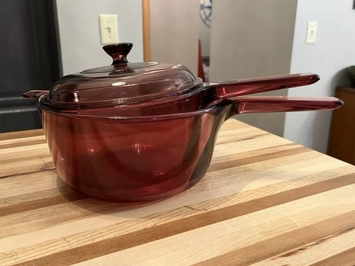 SET OF 2 PYREX VISIONS CRANBERRY GLASS COOKWARE 1.5 W/lid & 2.5 LITER POT No Lid
