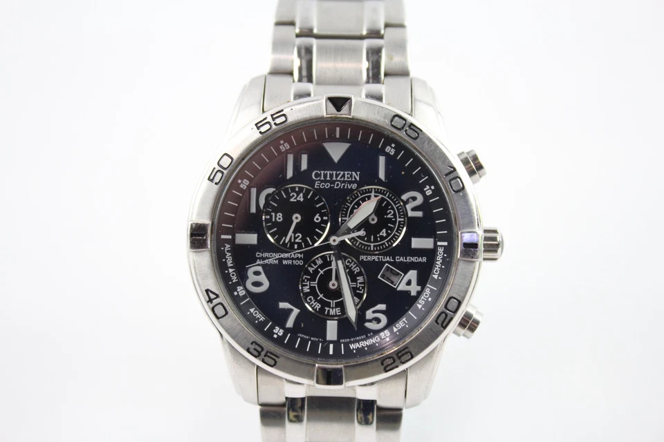 Citizen Eco Drive WR 100 Perpetual Calendar Watch Quartz UNTESTED