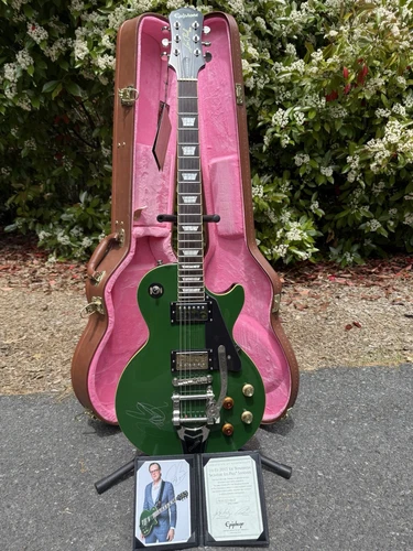 2015 Epiphone Joe Bonamassa Les Paul Inverness Green Guitar W/ Bigsby - SIGNED