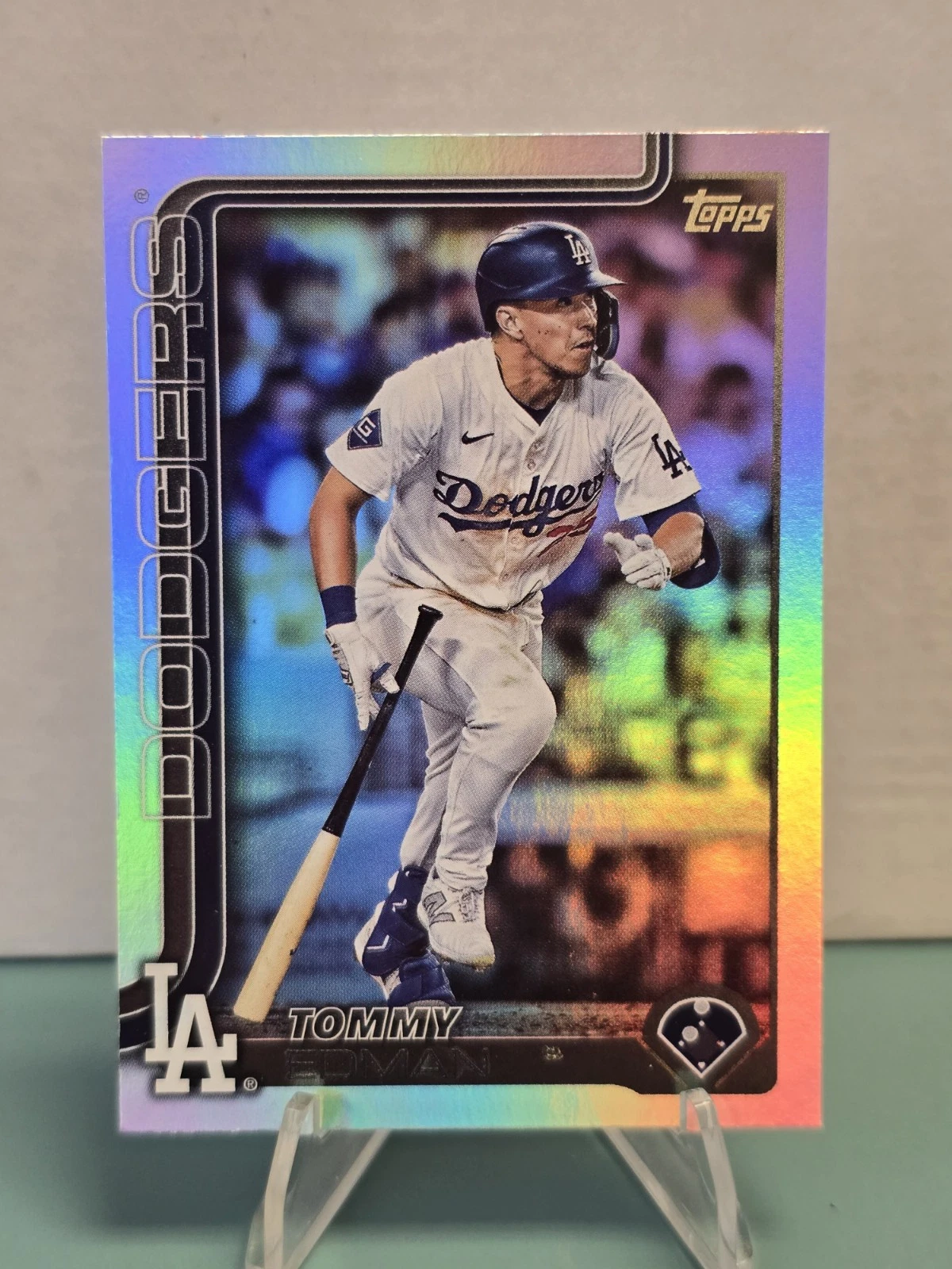 2025 Topps Series 1 Tommy Edman Holo Foil #214 Los Angeles Dodgers