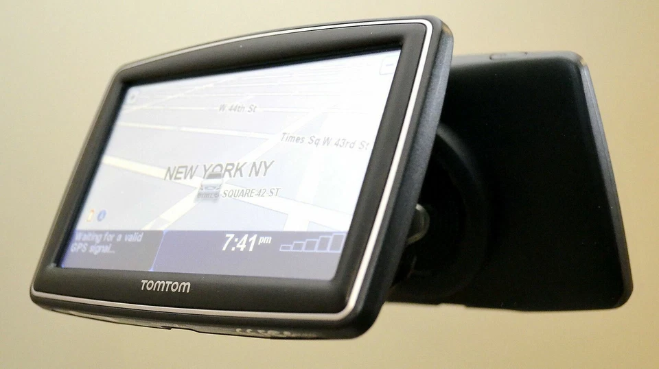 TomTom XXL 550T GPS 5" LCD Set USA/Canada/Mexico Maps LIFETIME TRAFFIC 550-T - Image 3 of 4