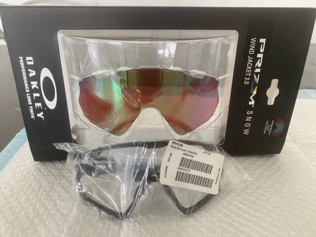 RARE New OAKLEY WIND JACKET 2.0 Matte Black Frame with Prizm Snow Jade lens