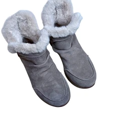 TAOS Women's 9 Future Mid Suede Leather Boot Faux Fur Lining Dark Taupe Comfort