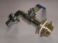 3/4\ Auslaufhahn FüR Regenfass Oder Tank Mit 1\" Zoll RegentonnendurchfüHrung"