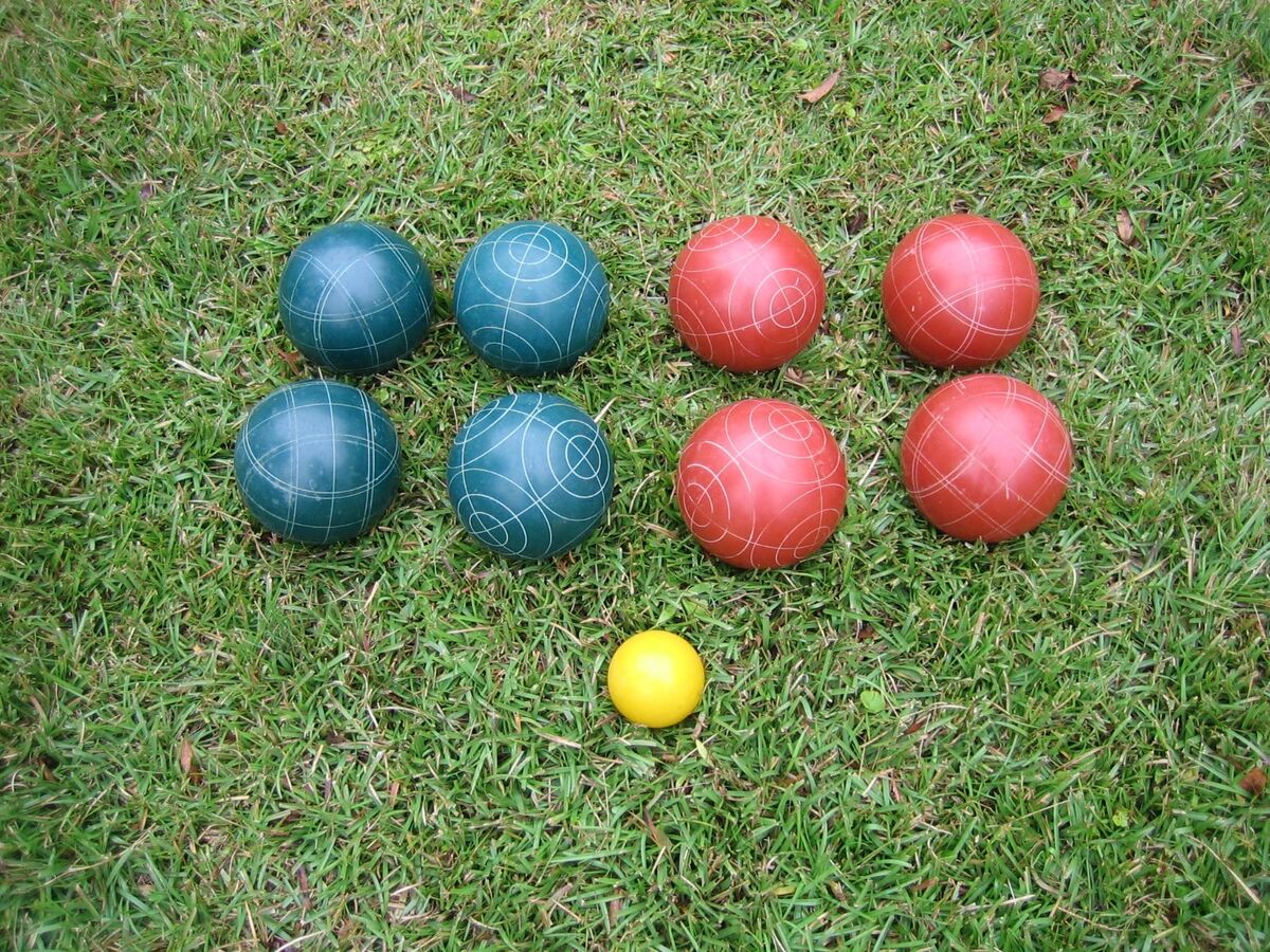 Vintage 9 Piece Bocce Ball Set Lawn Bowling