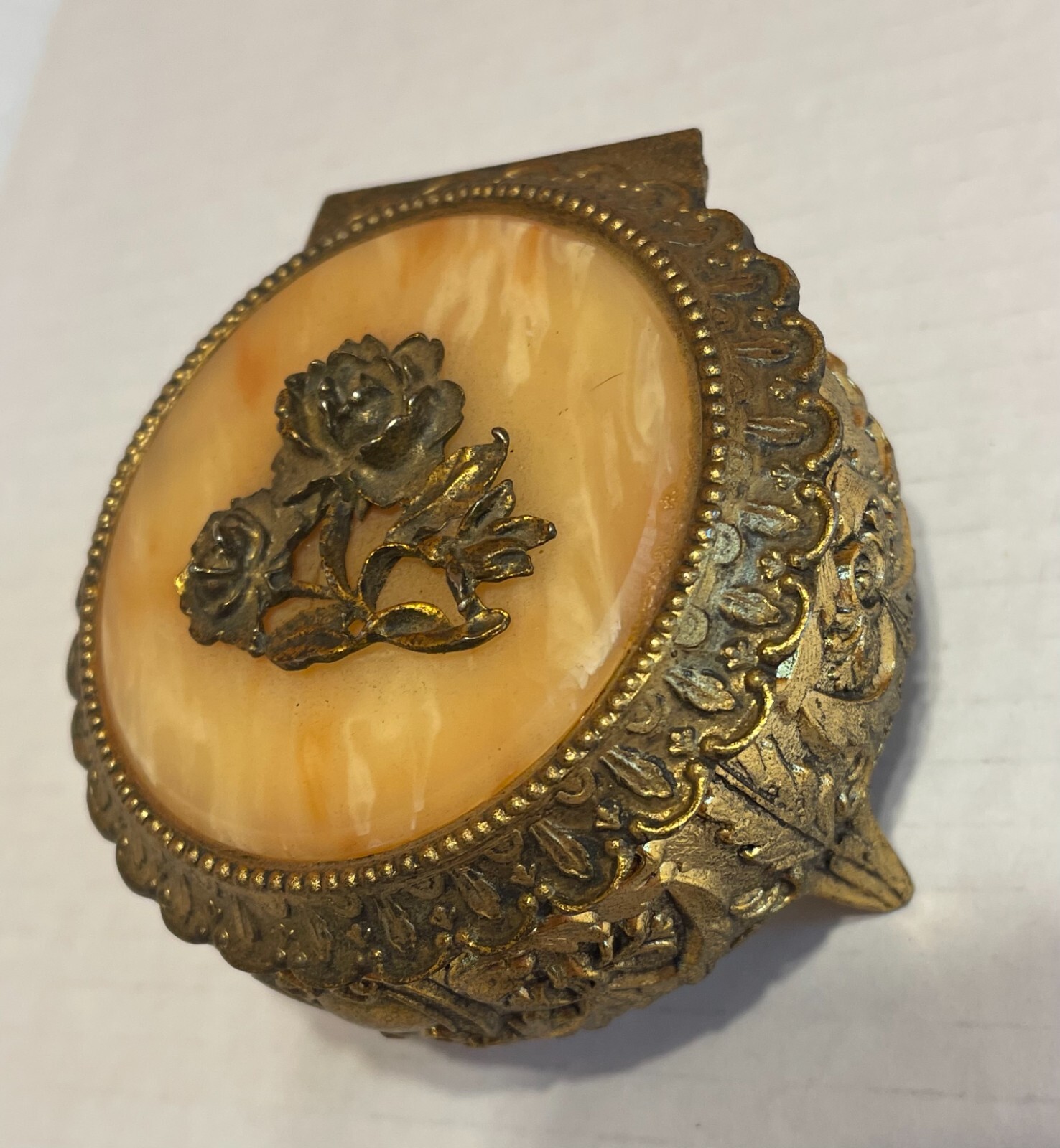 VTG SANKYO MUSIC BOX SONG “FEELINGS” Gold Tone Metal Faux Marble plaque