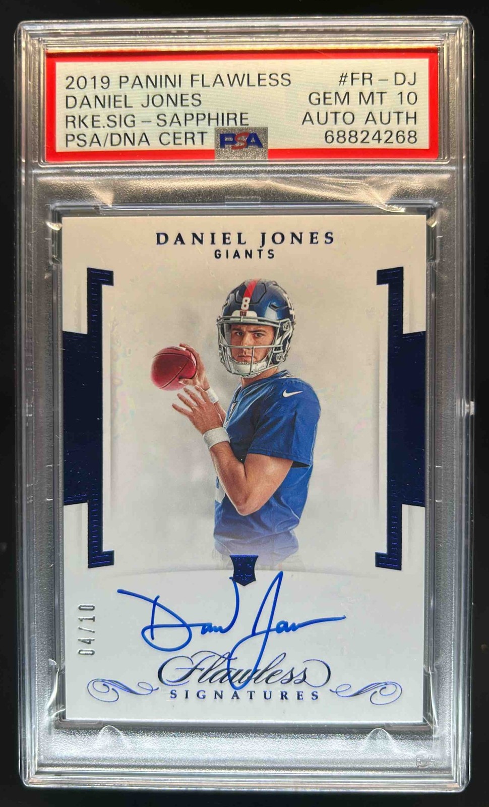 Daniel Jones Panini Flawless Rookie Signatures #FRDJ Sapphire