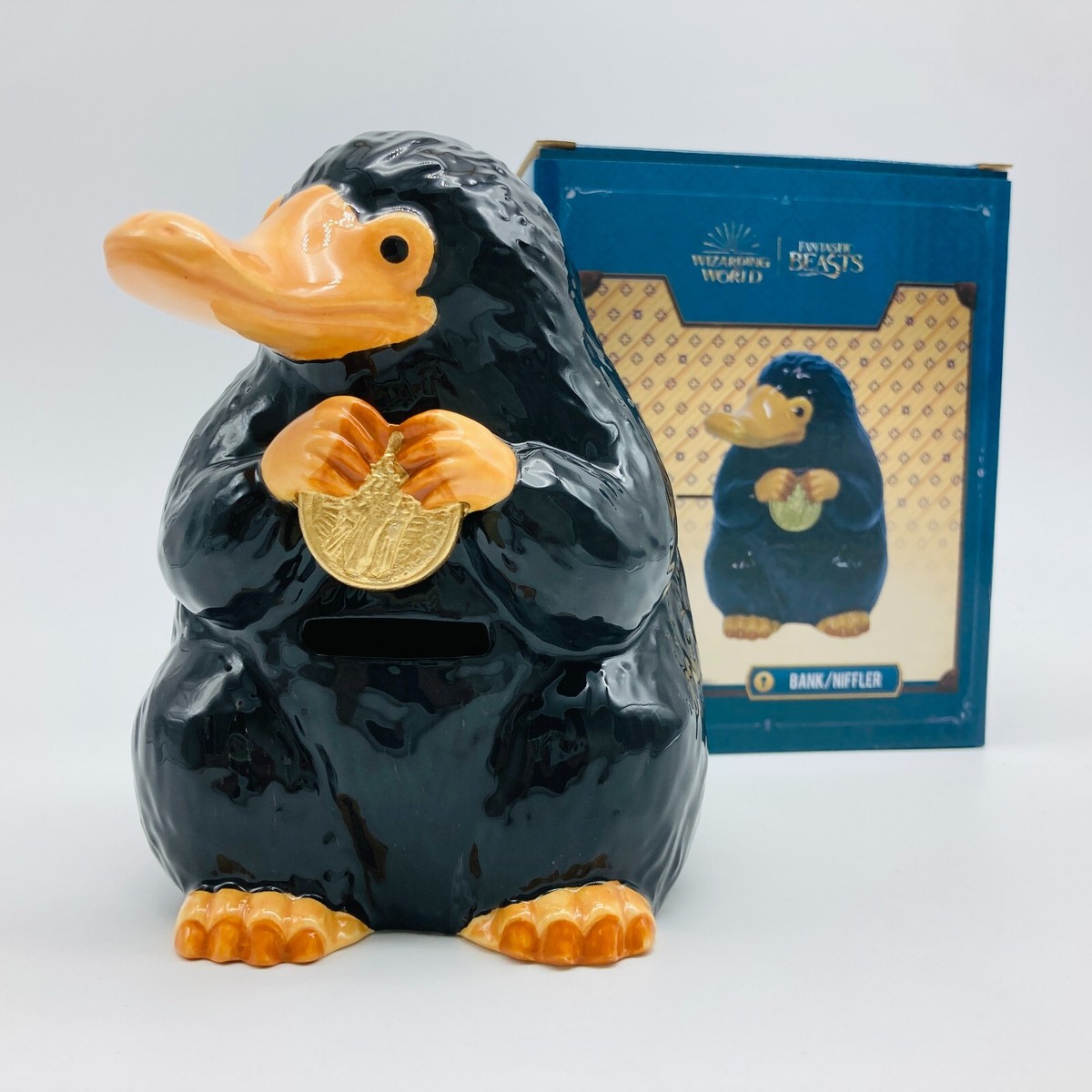 ポップマート Fantastic Beast 二フラー　Niffler 1点のみ POP MART Fantastic Beasts PVC Toy Niffler by Gong Authorized