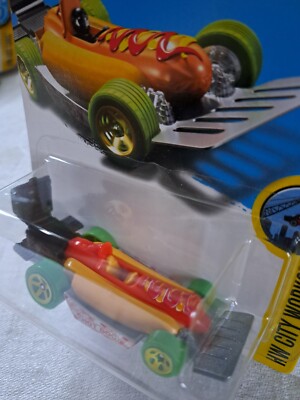 Hot Wheels Street Weiner Hot Dog Mobile 88/250 HW Let's Race 1/5