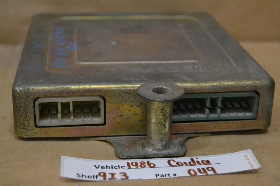 Unidad de control del motor Mitsubishi Cordia Tredia AT 1986 ECU MD098914 módulo 49 9I3 Foto 3 de 4