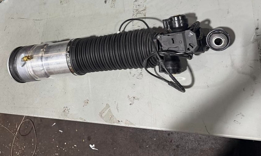 Rolls-Royce Ghost 2010-2014 Rear Left Air suspension strut