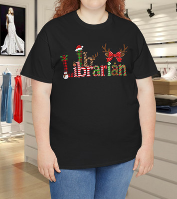 Librarian Christmas Cute Librarian Gift Book Lover T-Shirt