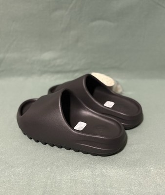 Yeezy Slides US Size 8 Black