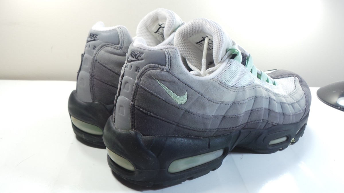 【美品29cm】NIKEAirMax95OGフレッシュミントCD7495-101 NIKE 2019 AIR MAX 95 OG RETRO CD7495-101 FRESH MINT 9.5