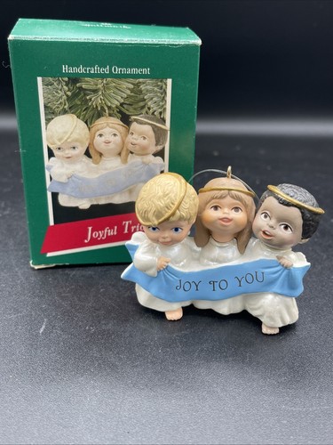 1989 HALLMARK KEEPSAKE CHRISTMAS ORNAMENT - JOYFUL TRIO - THREE LITTLE ANGELS