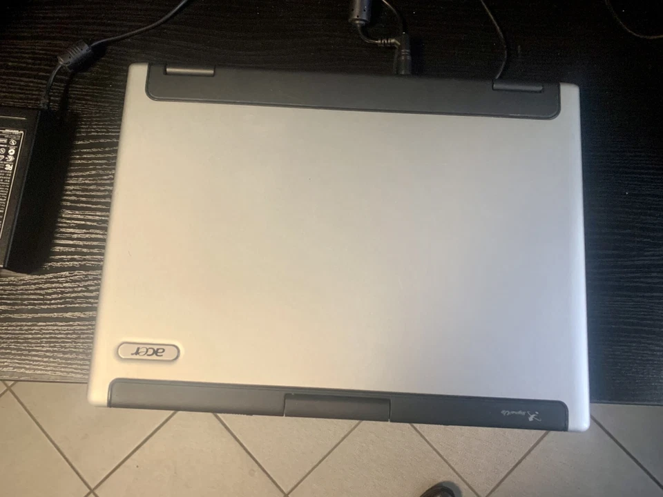 **NICE** Vintage Near Mint Condition Acer Aspire 5100-5011 Laptop. Still OEM HD - Image 2 of 4