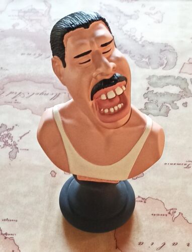 ANTARTIDEE - Busto in Resina Caricaturale Freddie Mercury cm 19 - Made in Italy - Foto 1 di 6