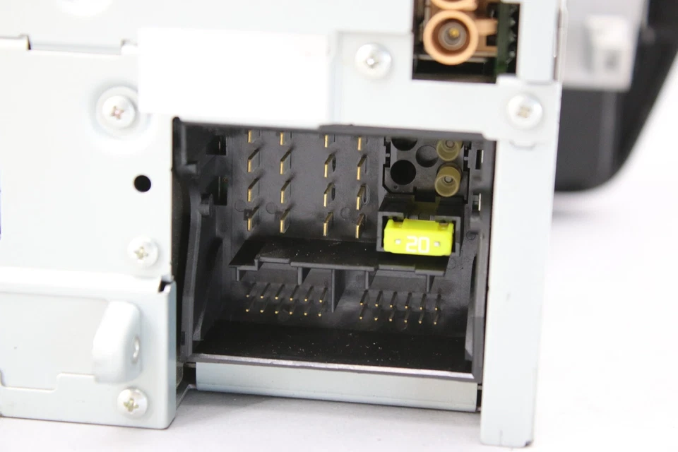 ✅ 12-14 Mercedes W204 C250 C350 Navigation Command Head Unit DVD CD Audio OEM - Image 4 of 4