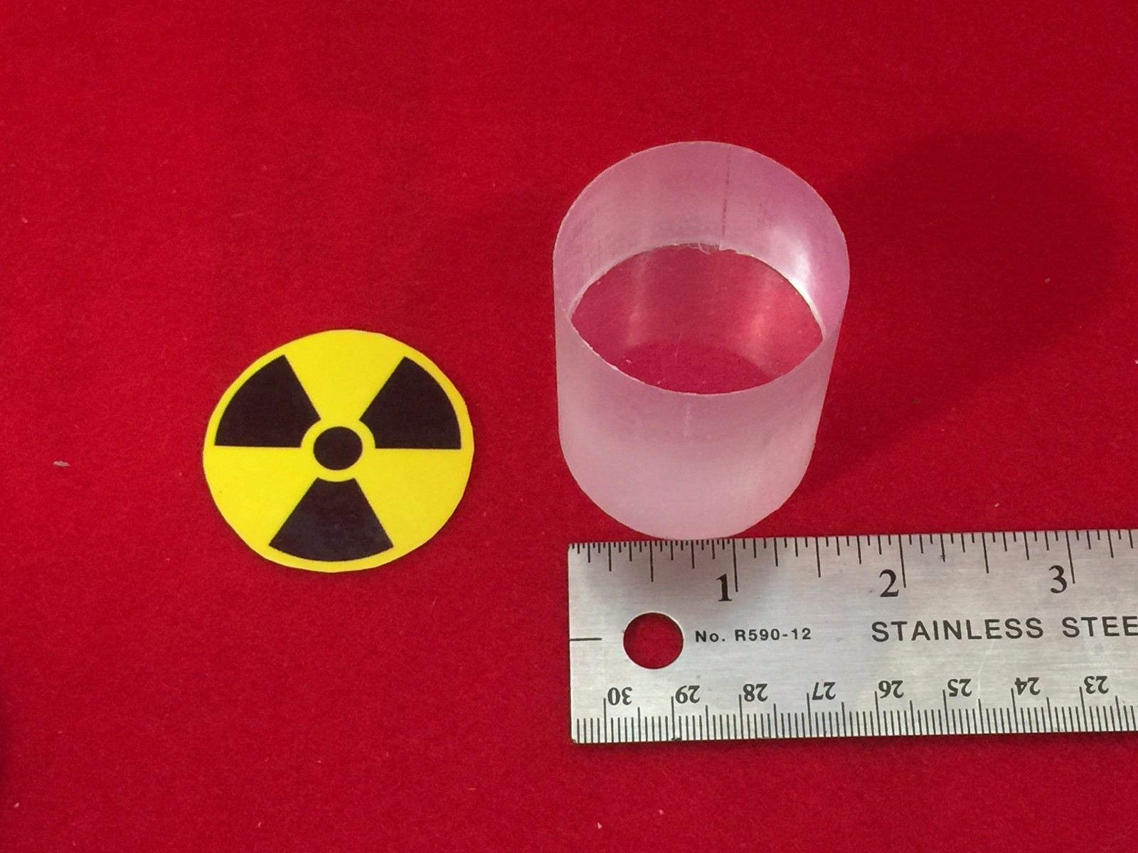 Bicron BC408 Plastic Scintillator 19/16" diameter by 2" length (40 X