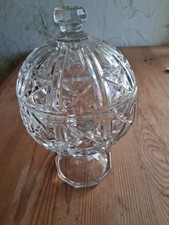 Schale mit Fuß und Deckel - Glas - D: 12 cm H: 13,5 mit Deckel 21