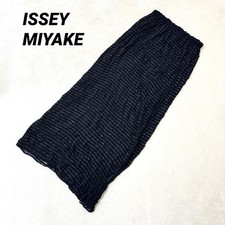 USED ISSEY MIYAKE PLEATED LONG SKIRT, REVERSIBLE, BLACK GOOD
