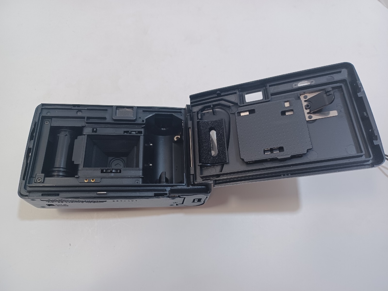 Minolta Freedom 50N Focus Free DX Auto Point And Shoot Film Camera with Flash