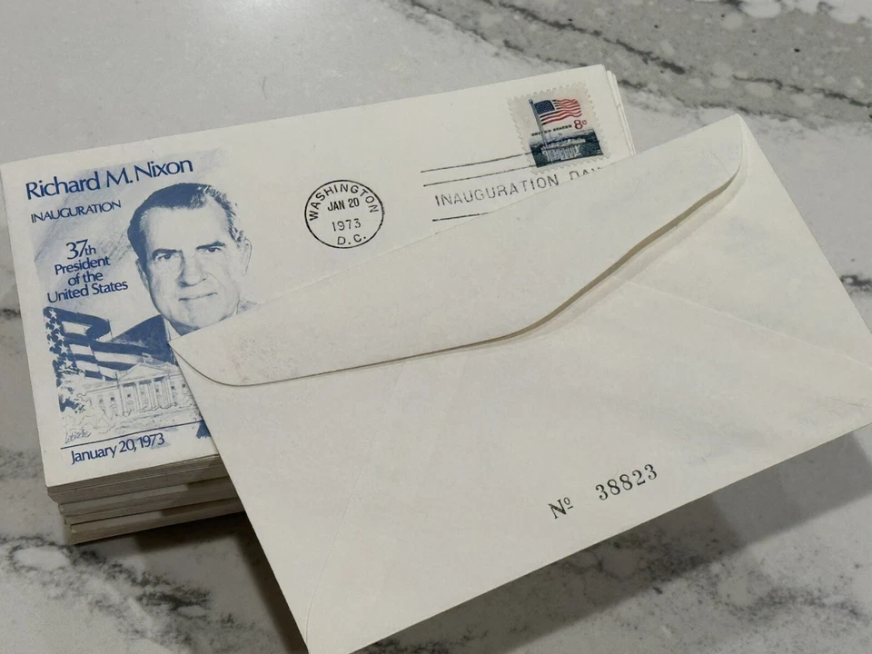 LOTE 99 cubiertas de día de inauguración Nixon sin dirección, numeradas Fleetwood Cachet 1973  Foto 4 de 4