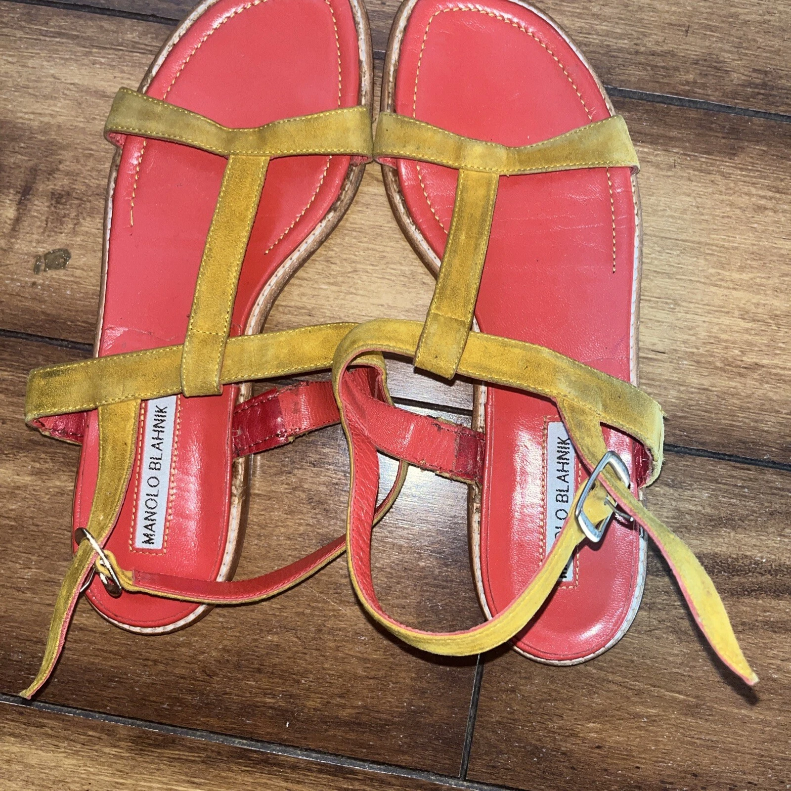 MBT Sandalo Blahnik giallo con cinturino Manolo piatto taglia 39