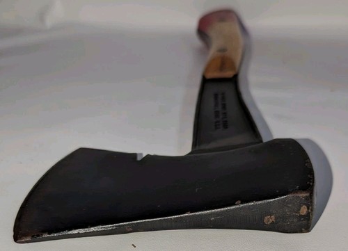 BRIDGEPORT BOY SCOUT HATCHET AXE W/ LEATHER COVER IN GOOD CONDITION - Picture 5 of 14