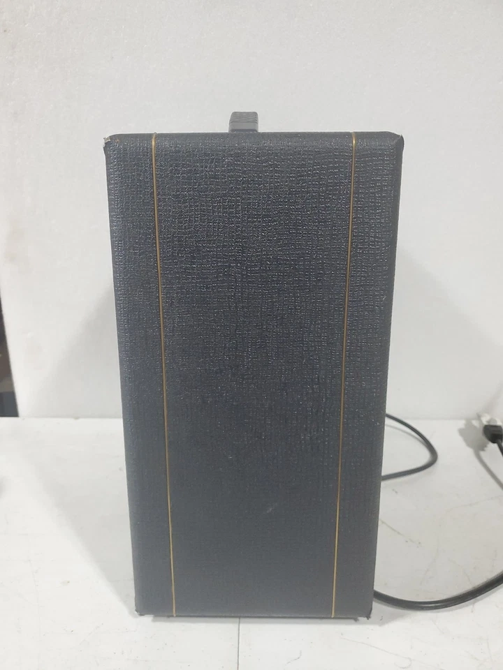 Vox Pathfinder V9158 Electric Guitar Amplifier  Works and Sounds Great!!! - Image 4 of 4