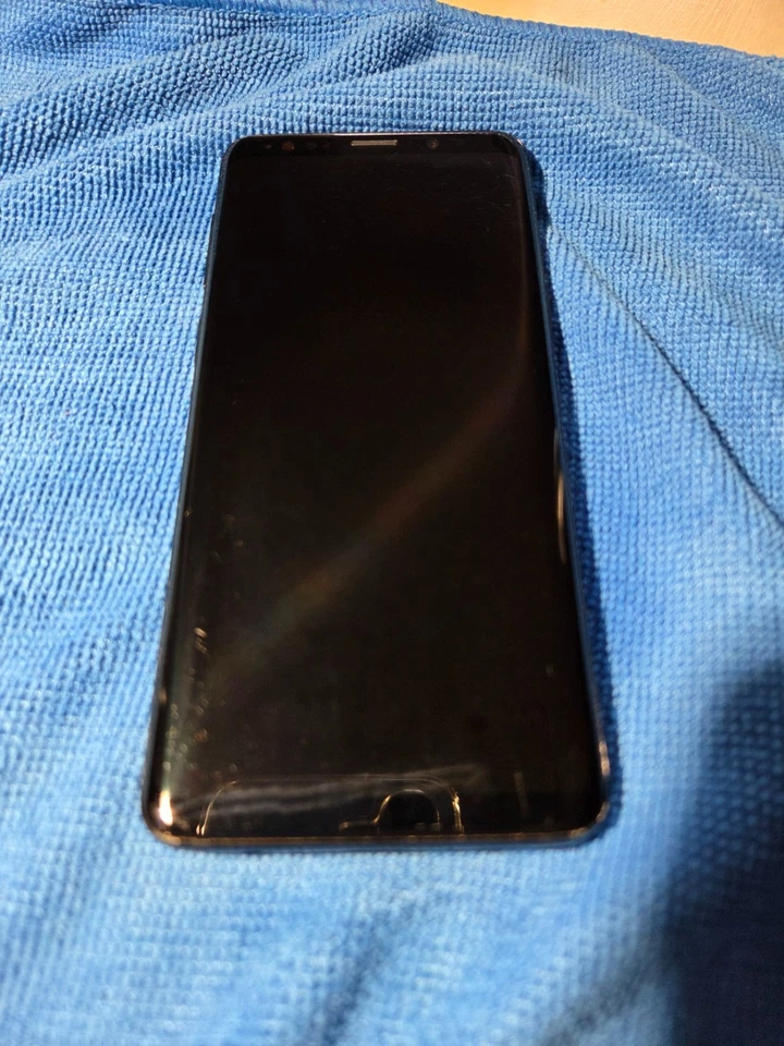 Samsung Galaxy S9 64GB - Midnight Black (Vodafone) Funzionante - Immagine 3 di 4