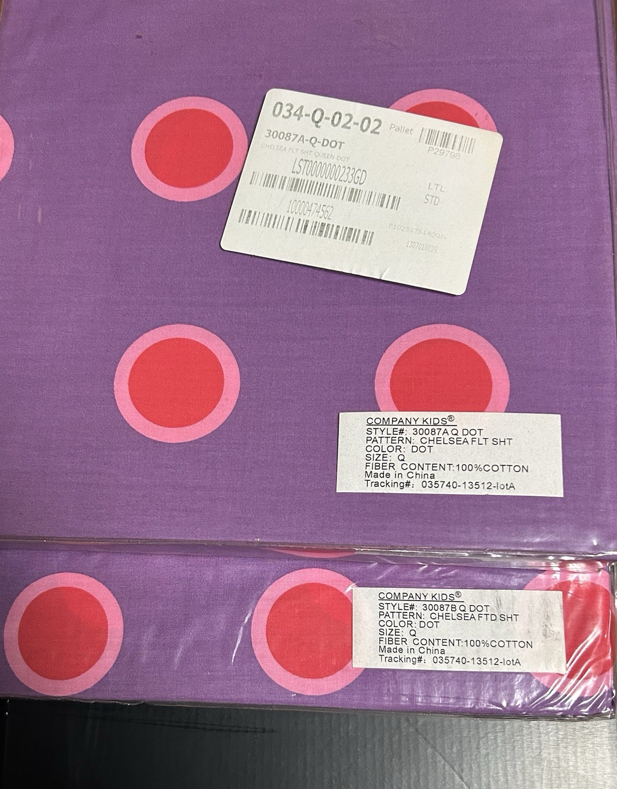 The Company Store Queen Flat & Fitted Sheet Set 100 % cotton (Chelsea Dot)  Pink