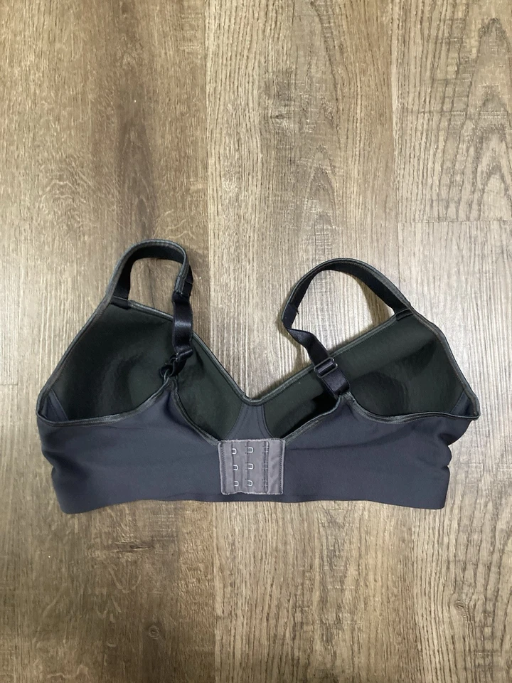 Hanes Dark Gray Wireless Comfort Bra Size Large  - Image 4 of 4