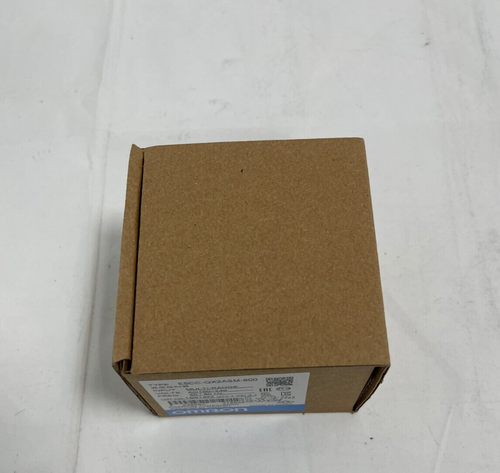 New in box Omron E5CC-QX2ASM-800 Multi-Range 100-240V AC Temperature Controller - Picture 3 of 4