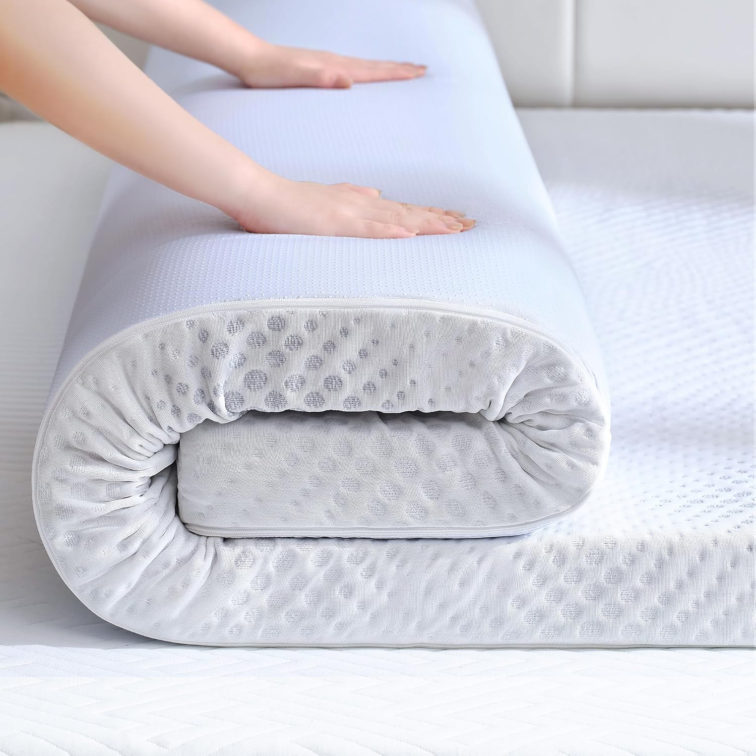 3 Inch Gel Memory Foam Mattress Topper Twin XL Size for Dorm Room, Ventilated Pa