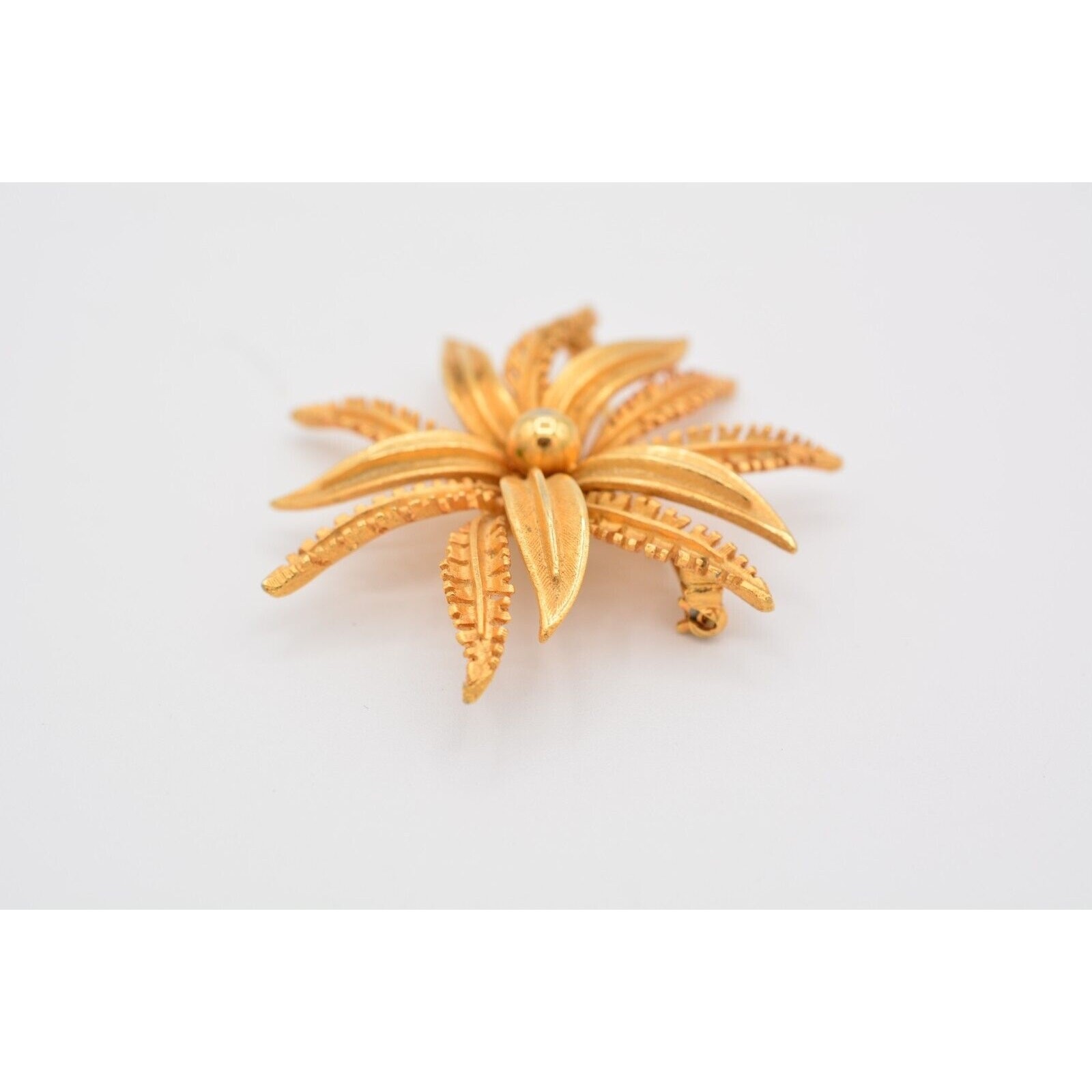 PIM Vintage Flower Pin Brooch Brushed Gold Matte Petals Signed 1980s 80s BinAT