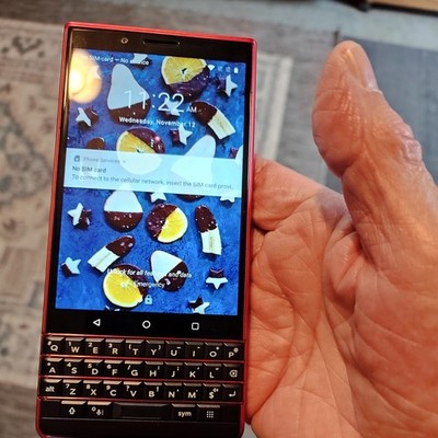 BlackBerry KEY2 LE BBE100-4 64GB Dual SIM 4G Unlocked Smartphone