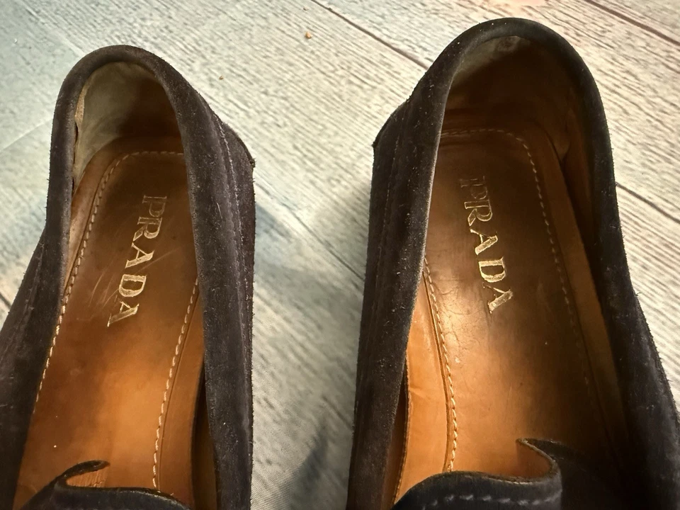 Zapatos mocasines de gamuza negros plateados PRADA para hombre Reino Unido 8,5 EE. UU. 9,5  Foto 2 de 4