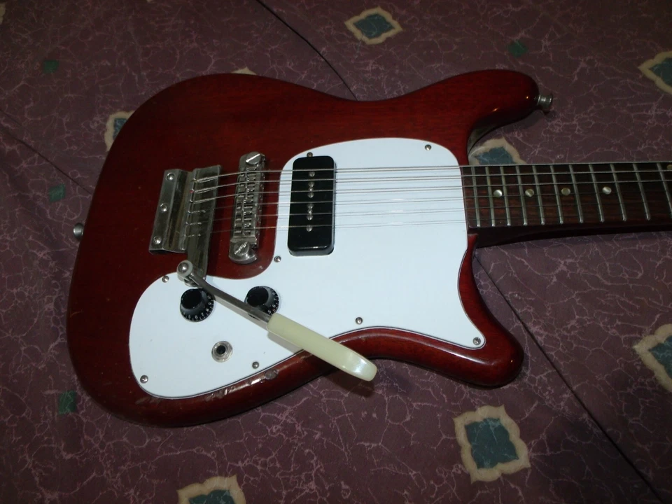 Vintage 1966 Epiphone by Gibson Olympic to Coronet Conversion - Image 4 of 4